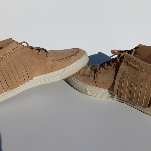 Gucci Suede Fringe Mid Shoes - Picture 5 of 6